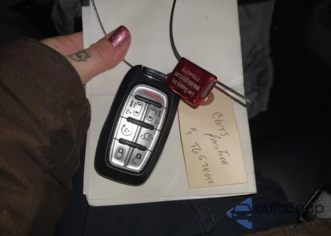 2023 Chrysler Pacifica Touring L z USA, uszkodzony, nr VIN 2C4RC1BG7PR505208